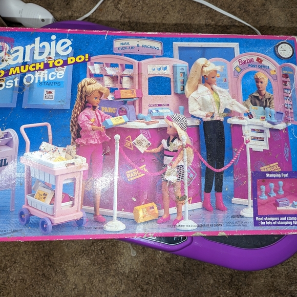 Barbie Post Office Set - Picture 2 of 5